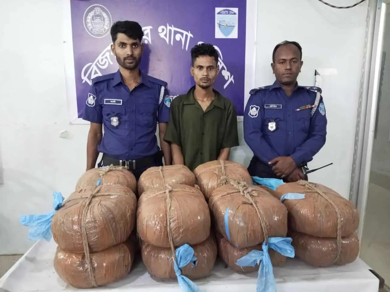 বিজয়নগর ৩০ কেজি গাঁজা সহ মাদক কারবারী তোফাজ্জল গ্রেফতার!