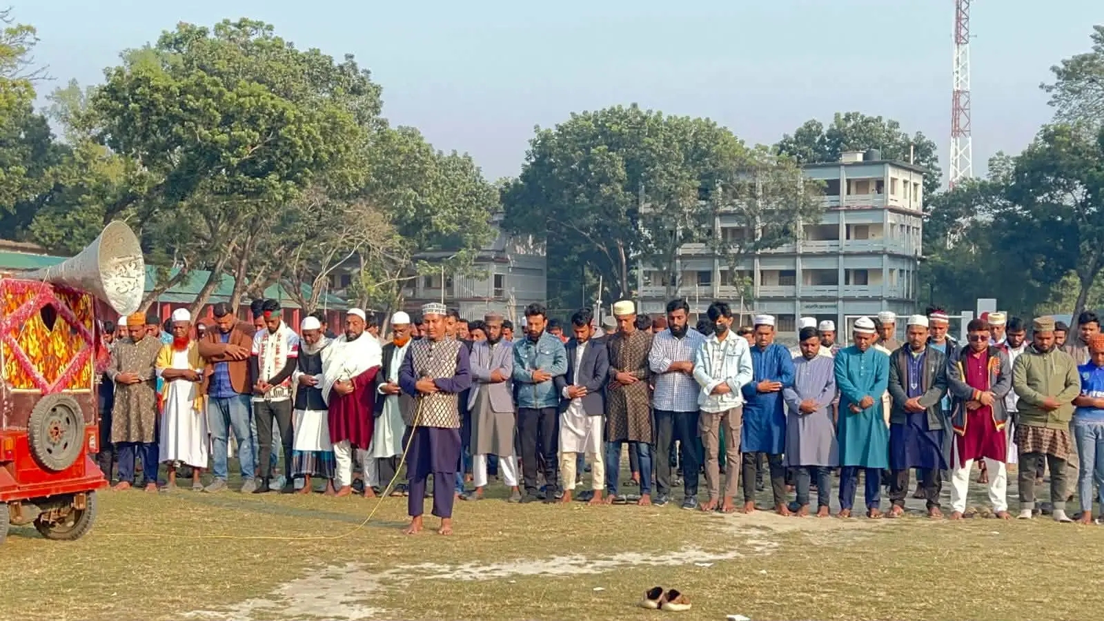কাউনিয়ায় শহীদ ওসমান হাদীর মৃত্যুতে শোক র‍্যালি ও গায়েবানা জানাযা
