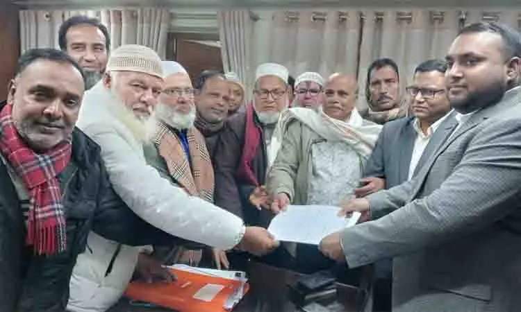 নওগাঁ-৬ আসনে বিএনপির প্রার্থী রেজুর পক্ষে মনোনয়নপত্র জমা