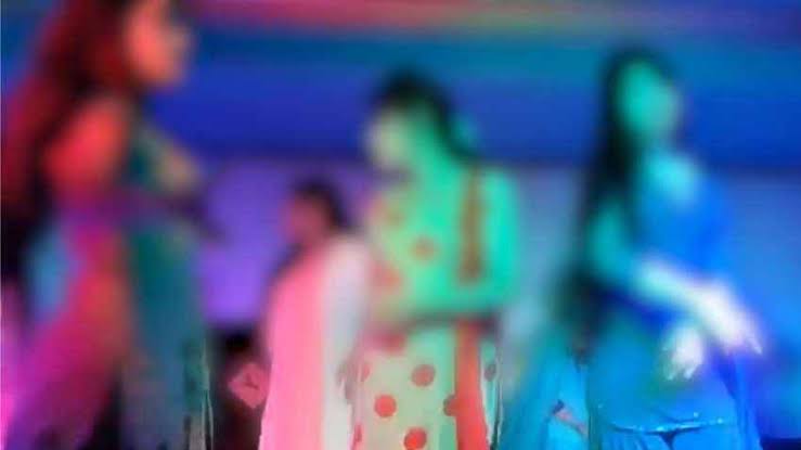 লক্ষ্মীপুর জেলা কারাগারের সামনে অনৈতিক কর্মকাণ্ডের অভিযোগ
