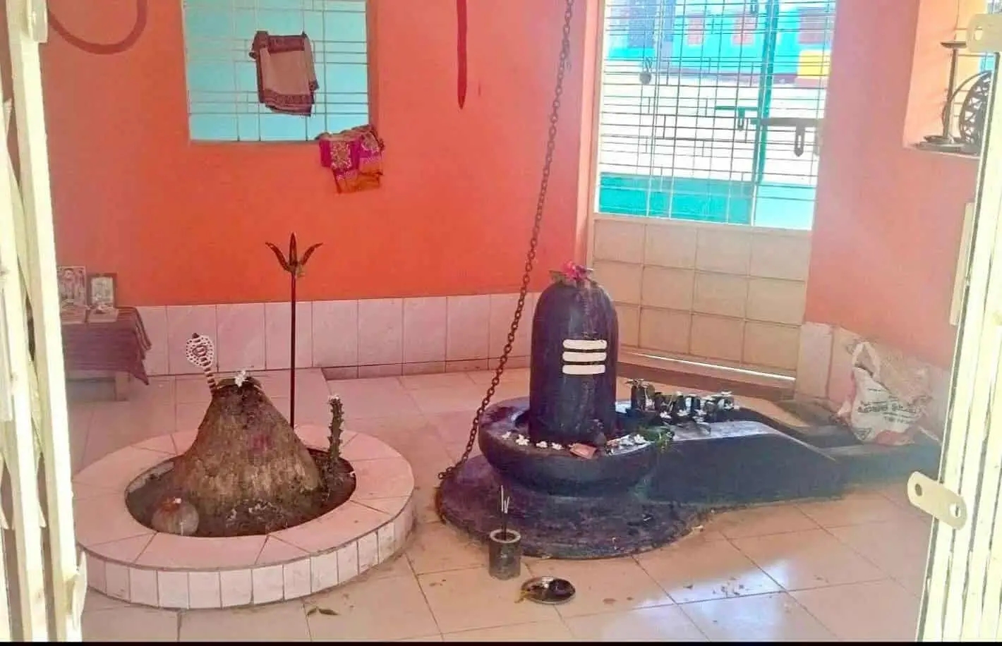 ভেড়ামারায় শিব মন্দিরে চুরি! থানায় লিখিত অভিযোগ