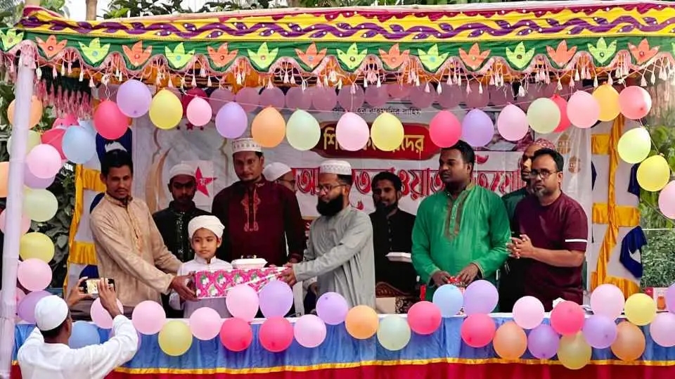 নওগাঁর রাণীনগরে শিশু কিশোরদের কুরআন তেলওয়াত প্রতিযোগিতা অনুষ্ঠিত