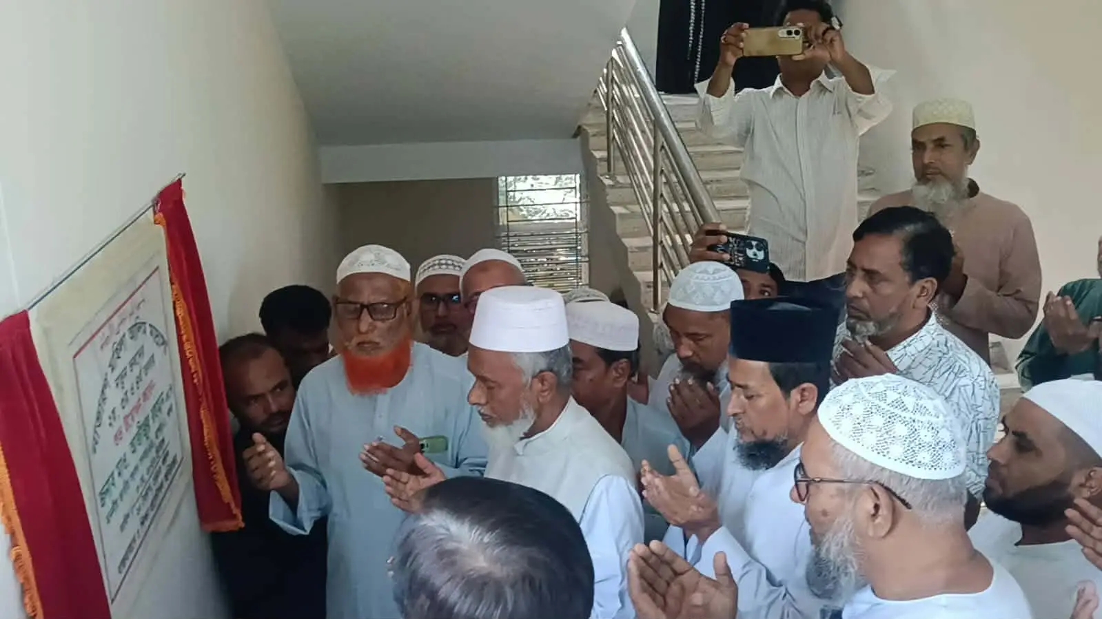নাভারণ মহিলা মাদ্রাসার বহুতল ভবনের উদ্বোধন করলেন এমপি মাওঃ আজীজুর রহমান