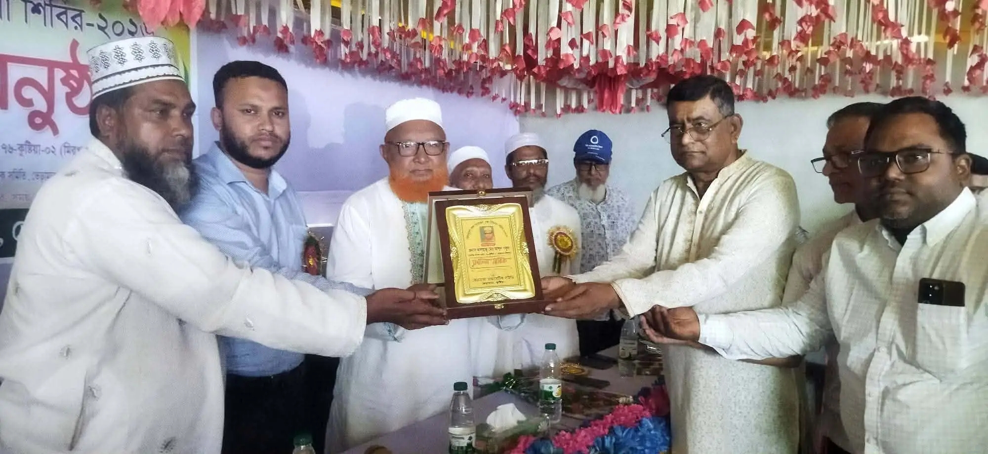 কুষ্টিয়ার ভেড়ামারায় বিনামূল্যে লেন্স সংযোজন ও চক্ষু চিকিৎসা শিবির অনুষ্ঠিত