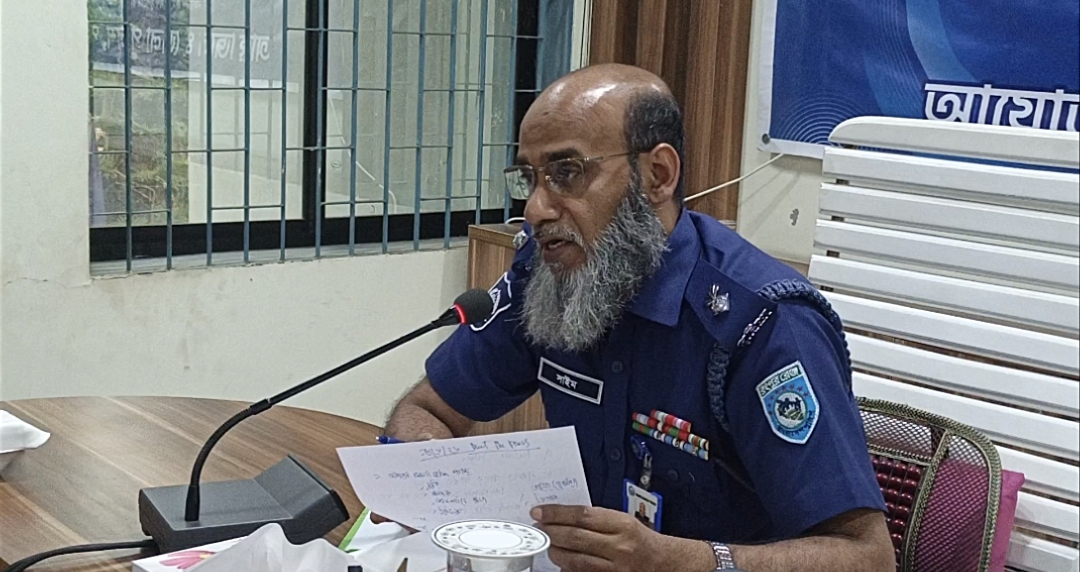 গণমাধ্যমের সহযোগিতায় অপরাধ দমনে কাজ করবে পুলিশ : পঞ্চগড়ের নতুন পুলিশ সুপার