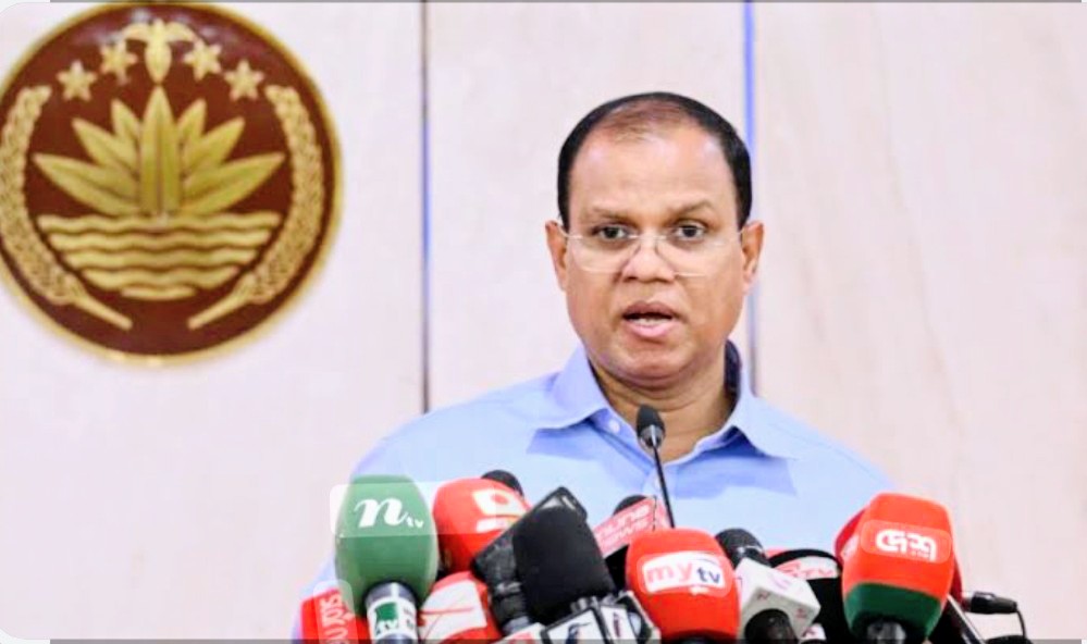 কিছু মোবাইল সাংবাদিক অপ-সাংবাদিকতা করছে