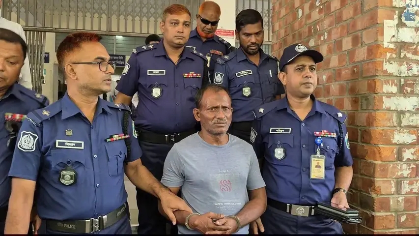 বগুড়ায় নিজ কিশোরী মেয়েকে ধর্ষণের দায়ে বাবার মৃত্যুদণ্ড