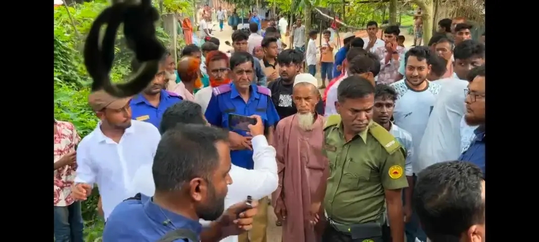 আত্রাইয়ে বাল্যবিবাহ বন্ধ করতে গিয়ে হামলার চেষ্টা,বর-কনেসহ আটক ৩