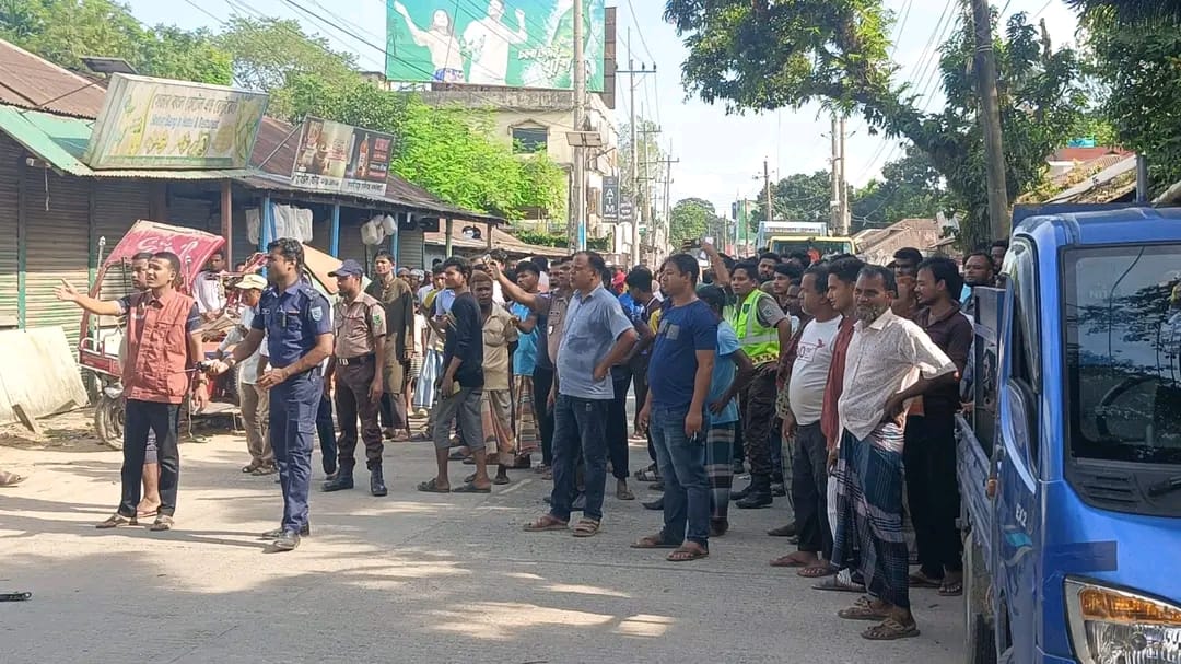লালমনিরহাট-বুড়িমারী মহাসড়কে ট্রাকের চাপায় ইজিবাইকের ২ যাত্রী নিহত