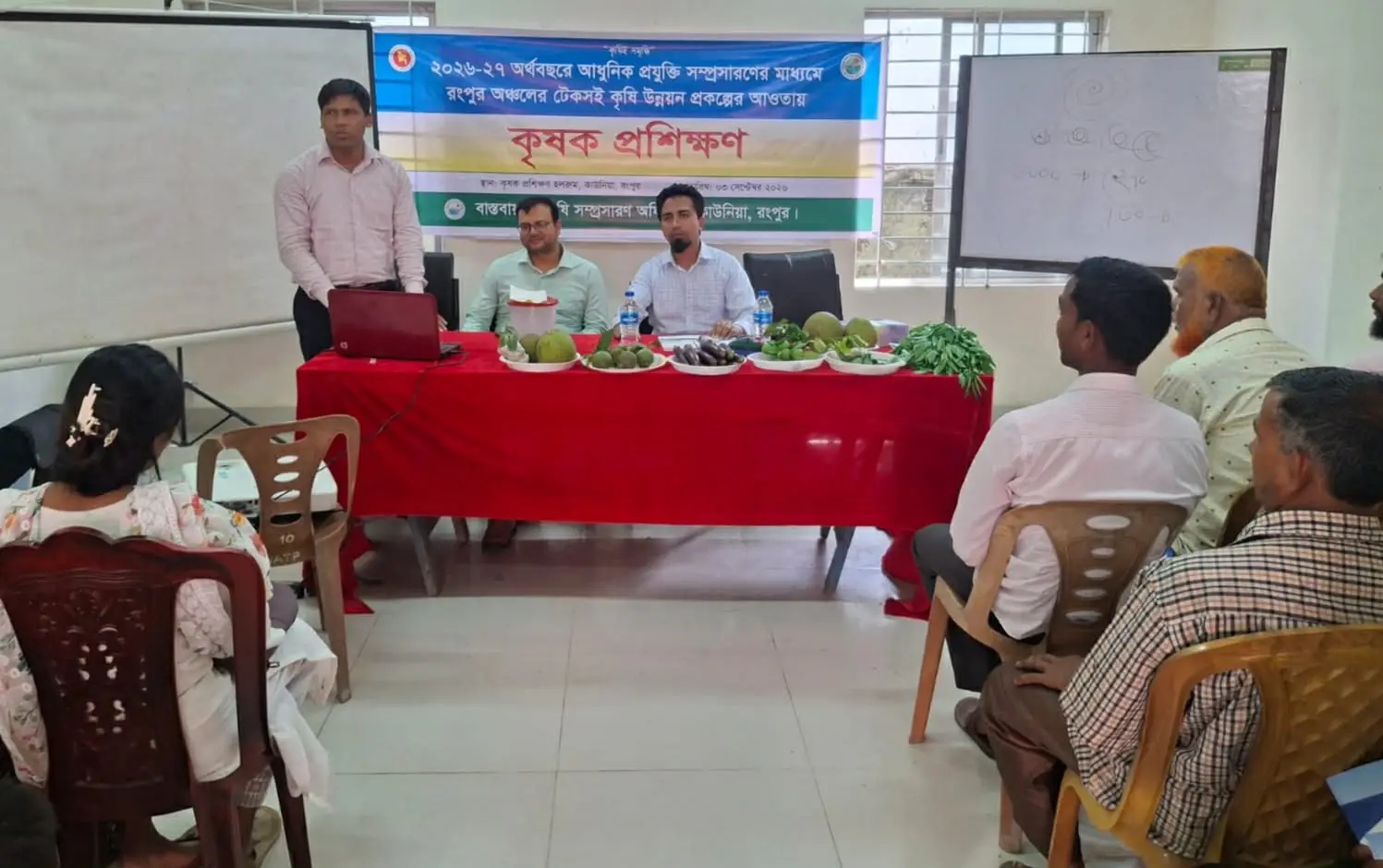 কাউনিয়ায় আধুনিক কৃষি প্রযুক্তি ব্যবহারে কৃষকদের প্রশিক্ষণ কর্মশালা